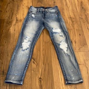 Judy Blue Bleach Spattered Distressed  boyfriend